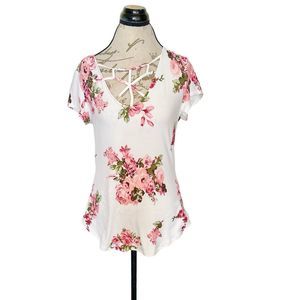 No Boundaries Blouse Size Large Size 11-13 Floral Short Sleeve Crochet Cut Out